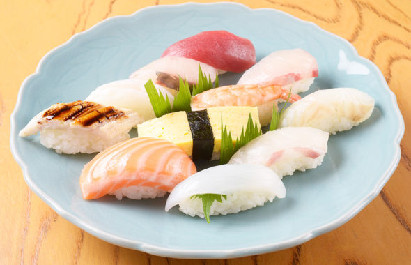 にぎり各種 – 西宮北口 寿司髙辰（たかたつ） 創業100年以上 美味しい